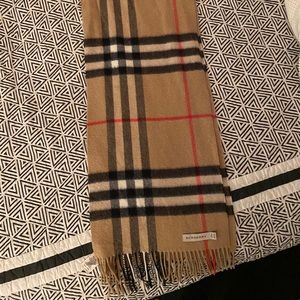 Burberry classic check cashmere scarf